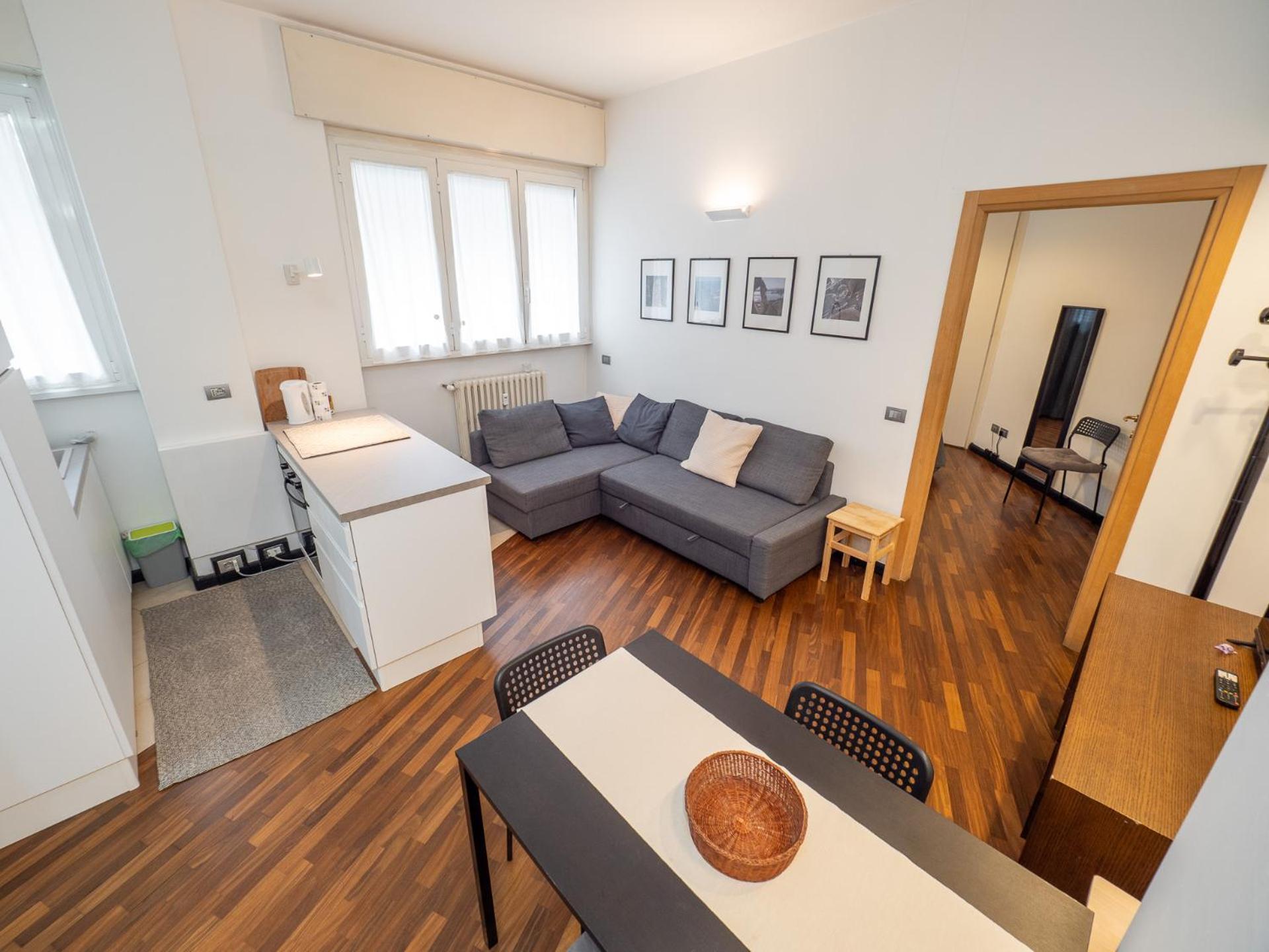 Cozy Near - 4 Guests Appartamento